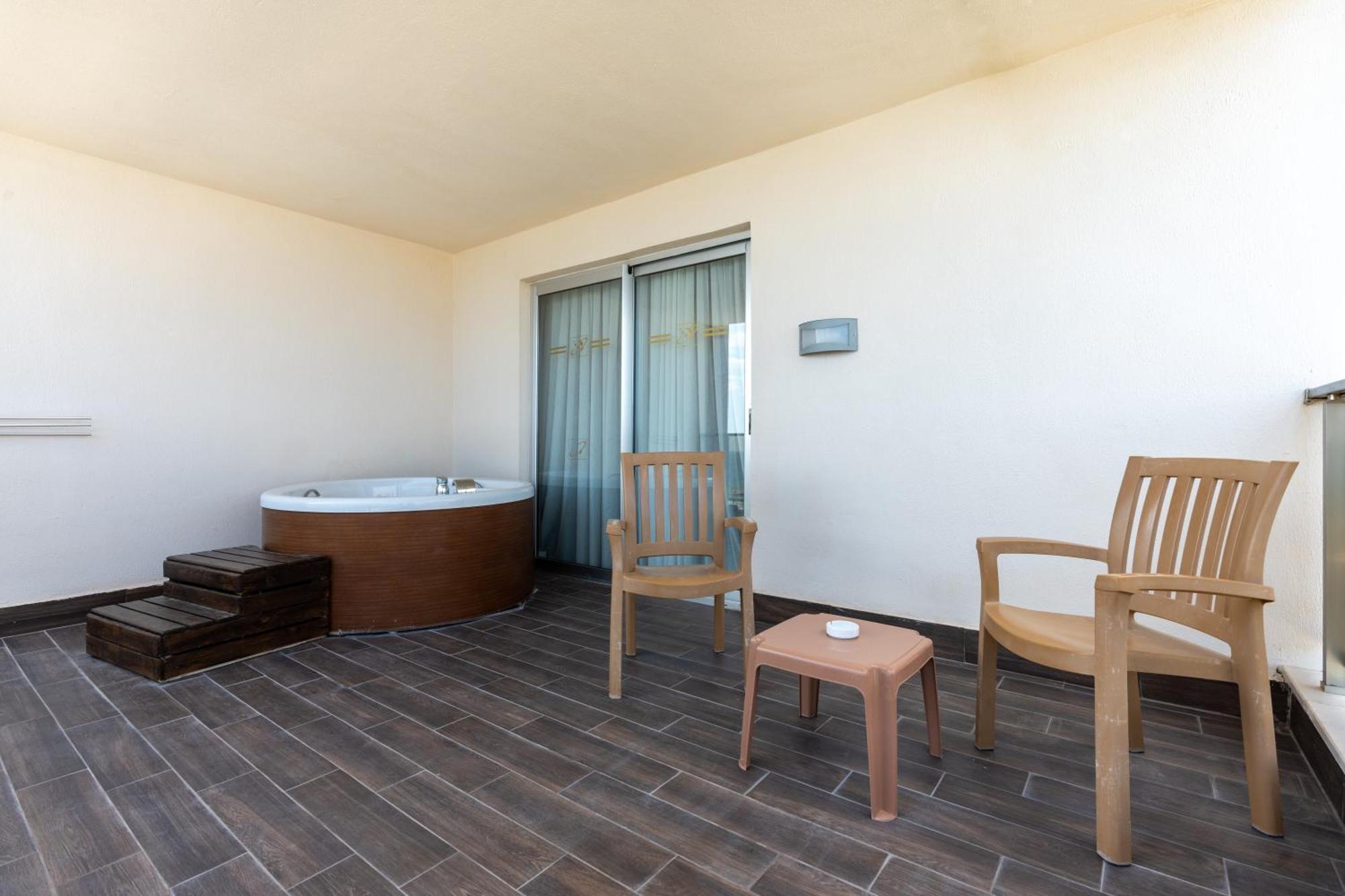Superior Quadruple Room